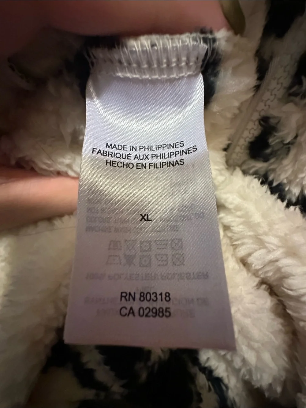 NWT Lucky Brand Cream and Black Aztec Sherpa Zip Jacket - Picture 9 of 12